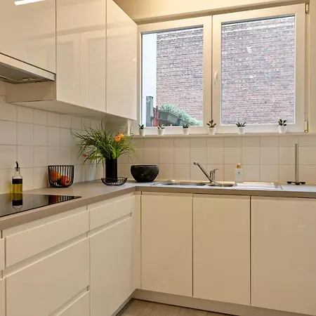 Located Cozy Next To Kmska Antwerpen