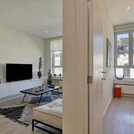 Located Cozy Next To Kmska Appartement *