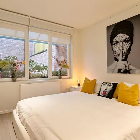Located Cozy Next To Kmska * Antwerp
